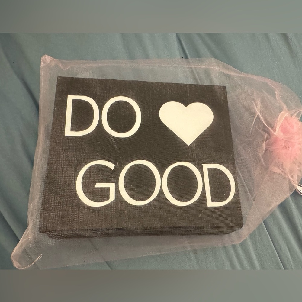 NWT Handmade Wood Sign “DO GOOD” Block. 6 x 6, 1.75 wide. Dorm